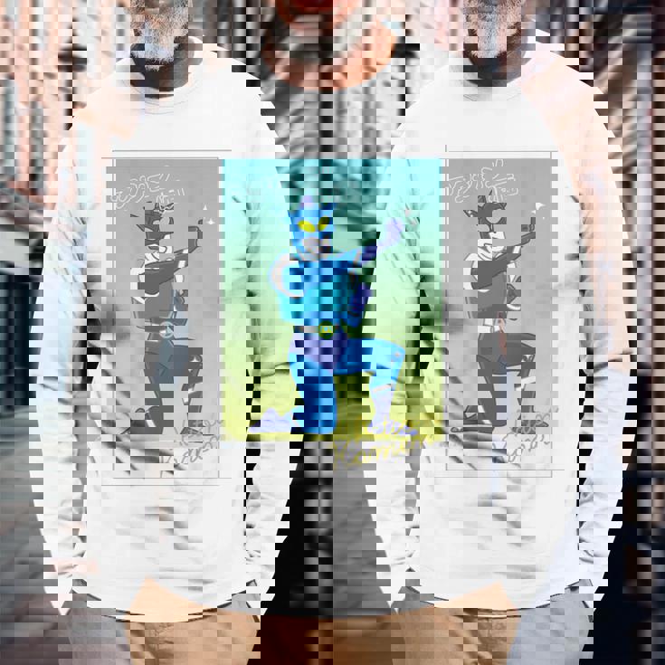 クレヨンしんちゃん アクション仮面ブロマイド風 長袖Tシャツ 高齢者への贈り物