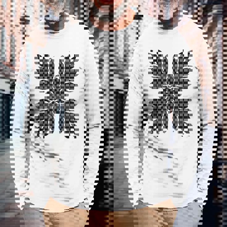 ブラック・パラカ・ウル 長袖Tシャツ 高齢者への贈り物