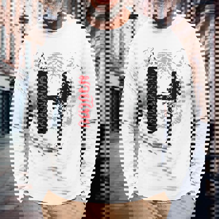 ムエタイ 格闘技 タイ ボクシング コーチ 恋人へのギフト 長袖Tシャツ 高齢者への贈り物