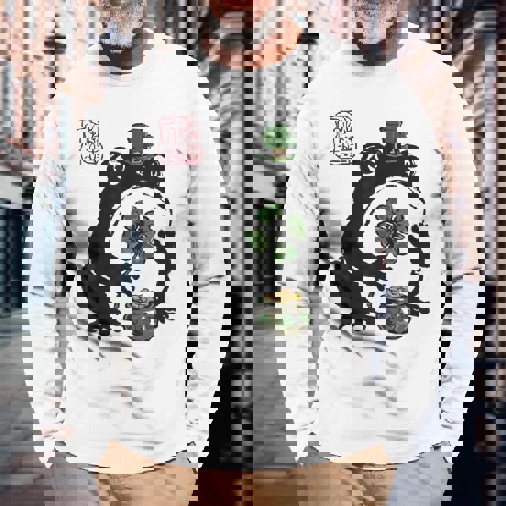 不機嫌そうなカエル 面白い 聖パトリックデー クローバーリーフ アニメ 日本語 長袖Tシャツ 高齢者への贈り物