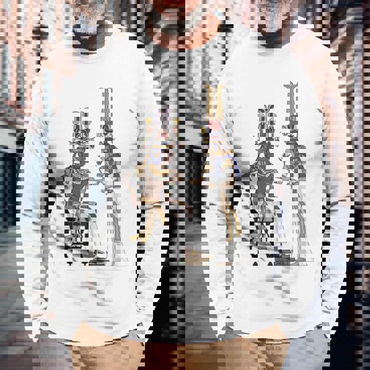 古代エジプトファラオ ツタンカーメン ツタンカーメン王 長袖Tシャツ 高齢者への贈り物