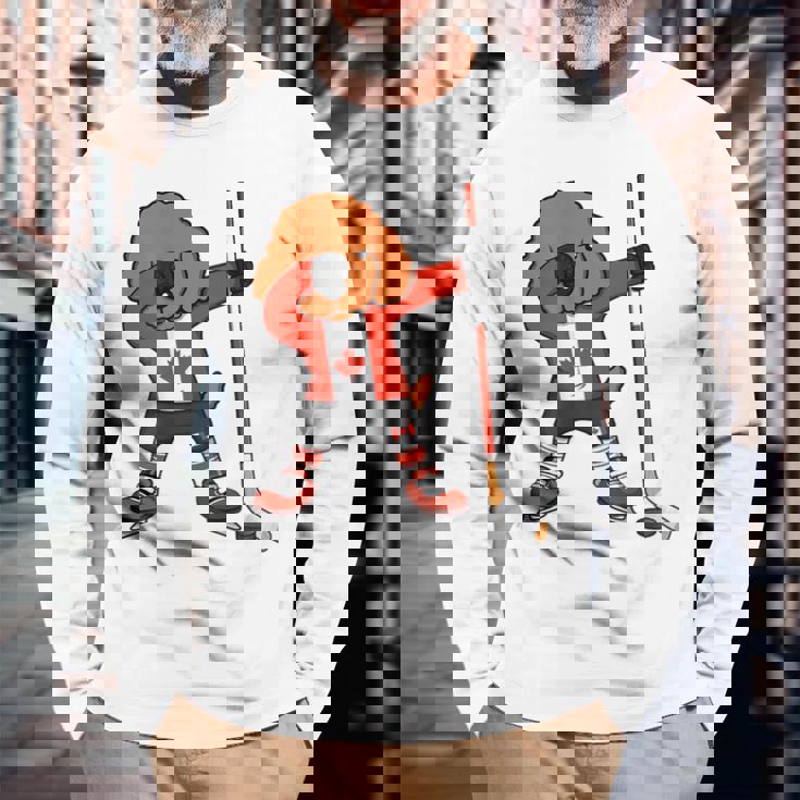 愉快なダビングプードル カナダ アイスホッケーファン ウィンタースポーツ 長袖Tシャツ 高齢者への贈り物