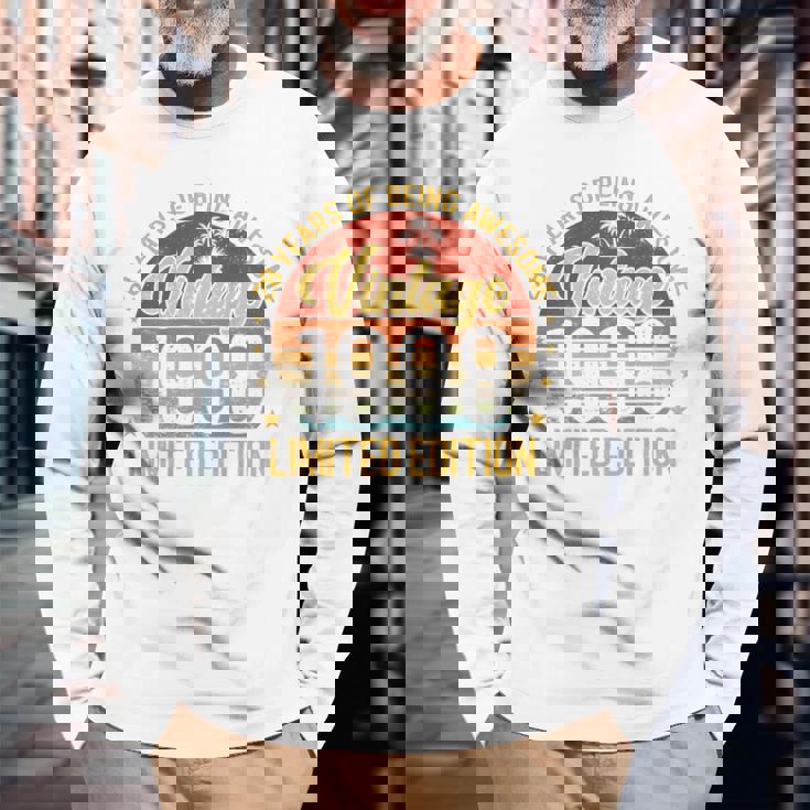 裏面 ヴィンテージ 28 誕生日 デコレーション メンズ 28歳 1998 28歳 長袖Tシャツ 高齢者への贈り物