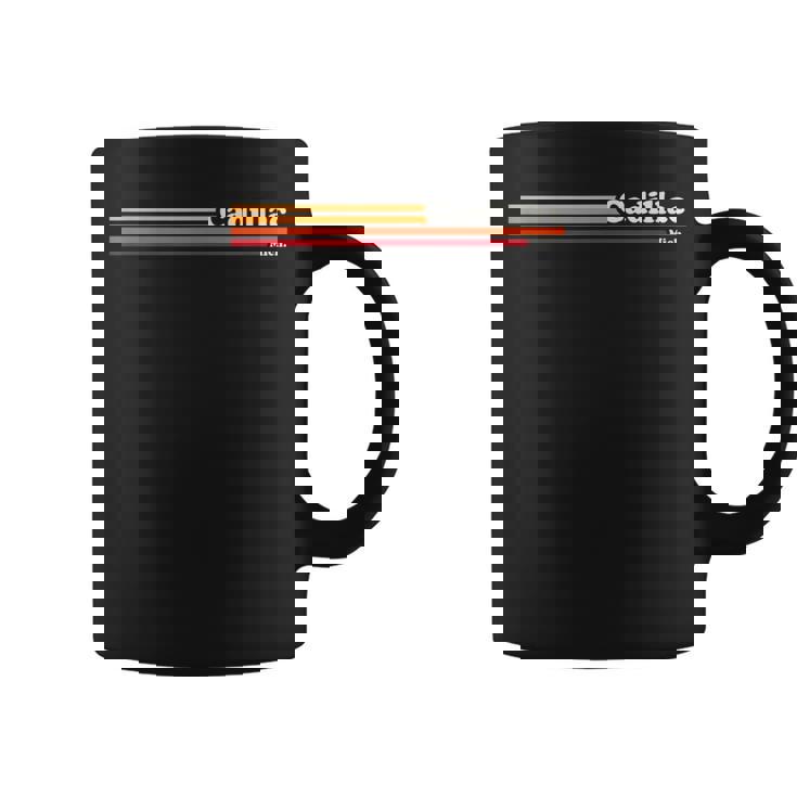 1980年代ヴィンテージグラフィックスタイルキャデラックミシガン。 コーヒーマグ