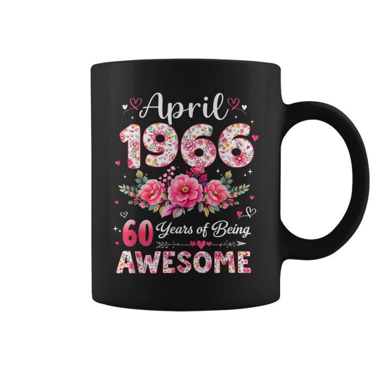 60 Años Abril 1966 Floral 60 Cumpleaños Hombres Es Taza de café