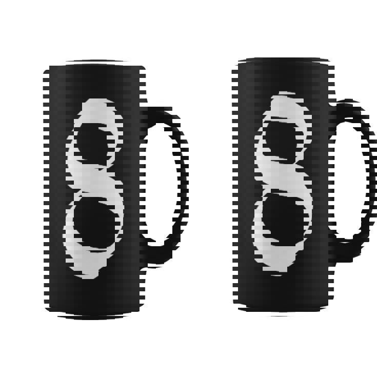 8番目 古英語の中世スタイルの8番 コーヒーマグ