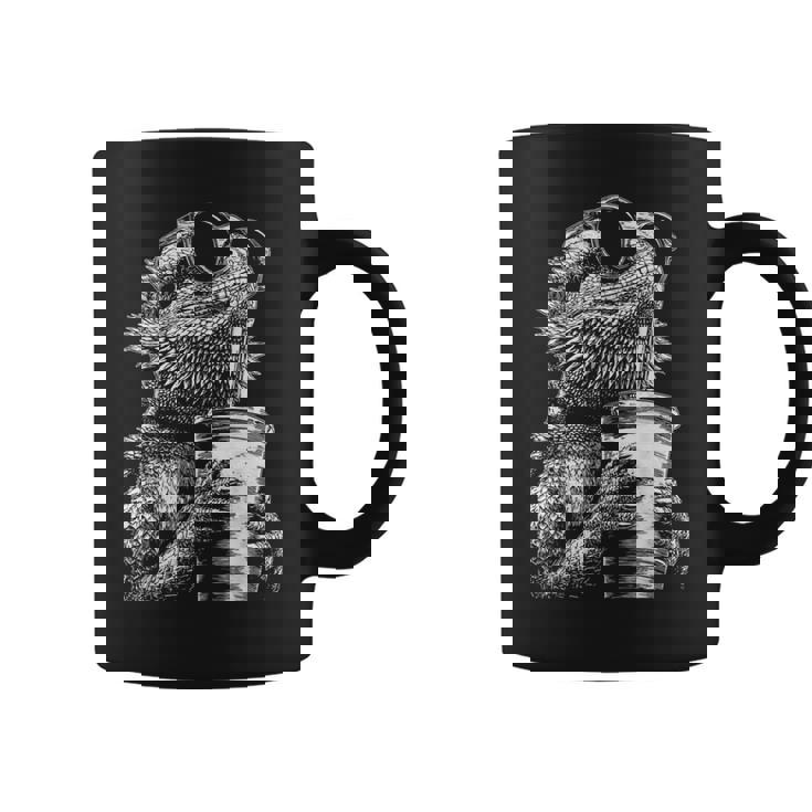 ひげを生やしたドラゴン 飲むアイスコーヒー 面白い動物 ミーム グランジ コーヒーマグ