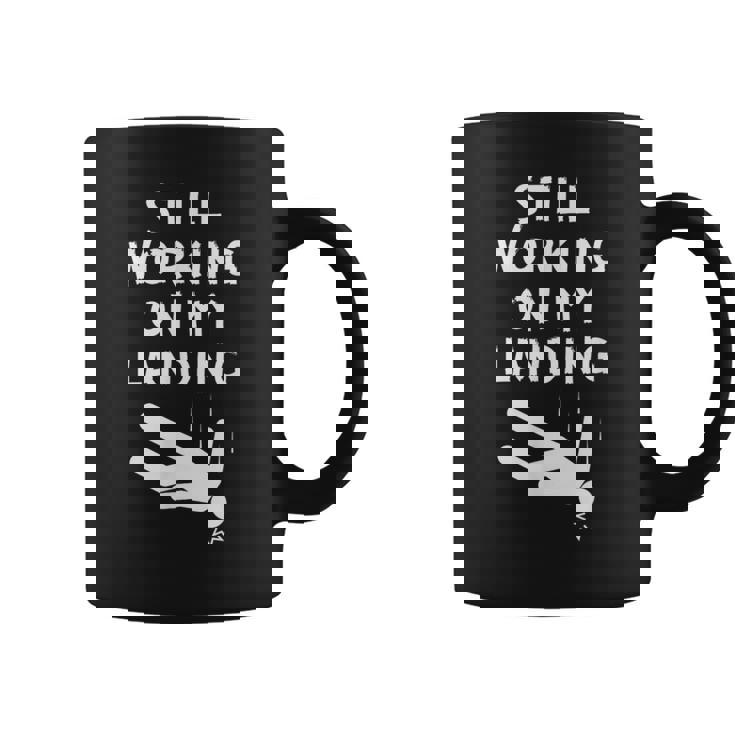 まだ着地作業中！おかしい頭部骨折の回復作業中 コーヒーマグ