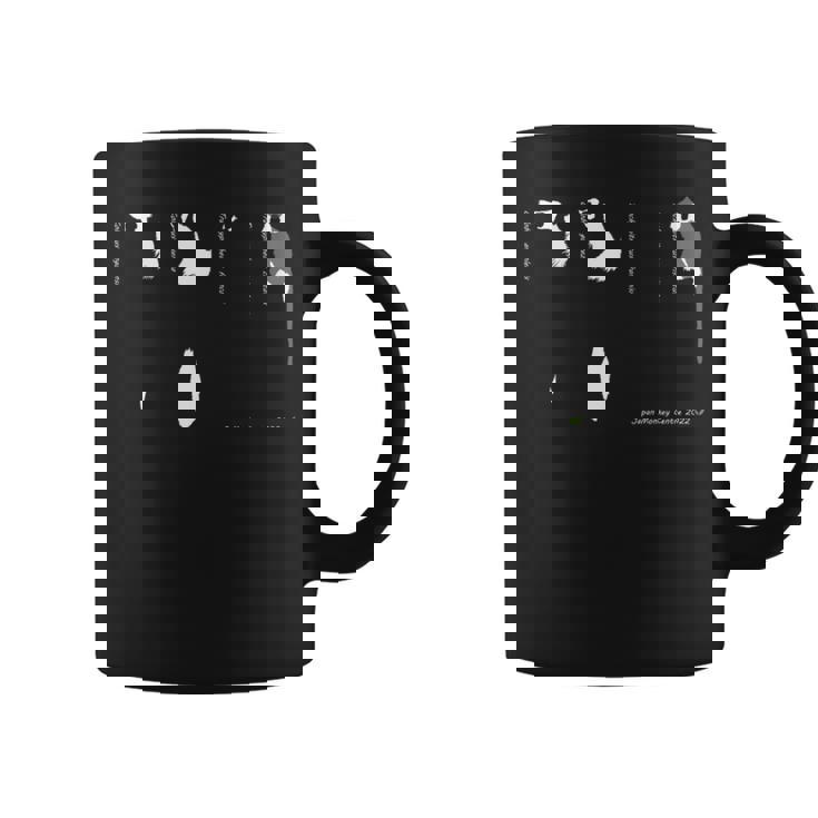 コロブスたちのかくれんぼ 長袖tシャツ コーヒーマグ