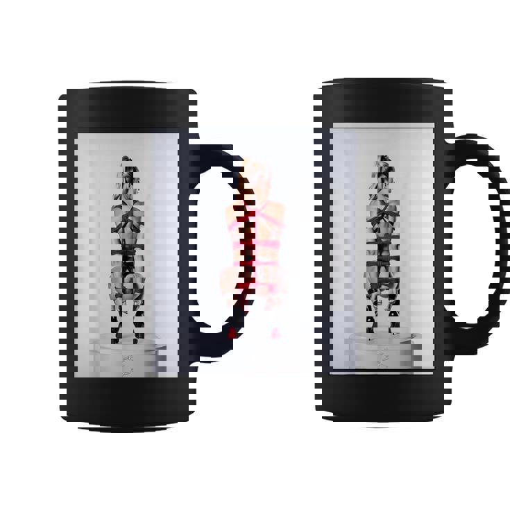 セクシーガールグラフィックtシャツ シバリロープのセクシーなピンナップガール コーヒーマグ