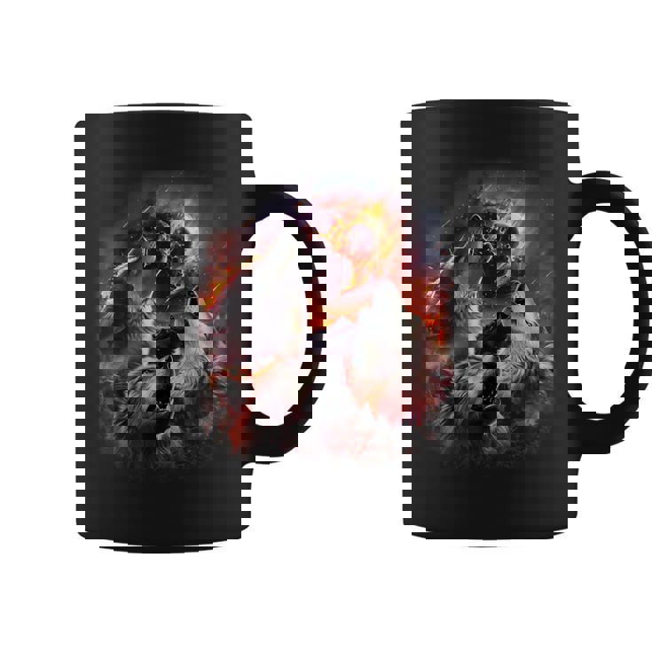 小惑星衝突月の下で燃える森で吠えるオオカミ コーヒーマグ