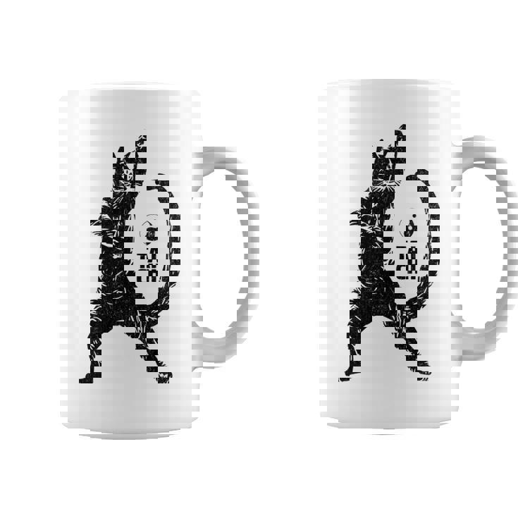 太極拳の練習をしている陽気な猫 陰陽 長袖tシャツ コーヒーマグ