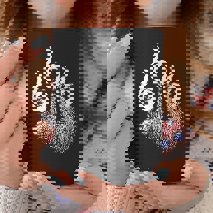 666 野獣のマークにぶら下がっているナマケモノ 面白いサタンシャツ コーヒーマグ 面白い贈り物