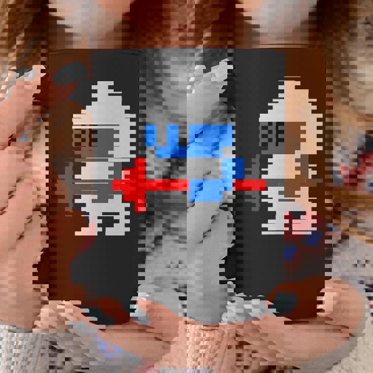 8ビット80年代レトロクラシックビデオゲームキャラクターダグヒーロー コーヒーマグ 面白い贈り物