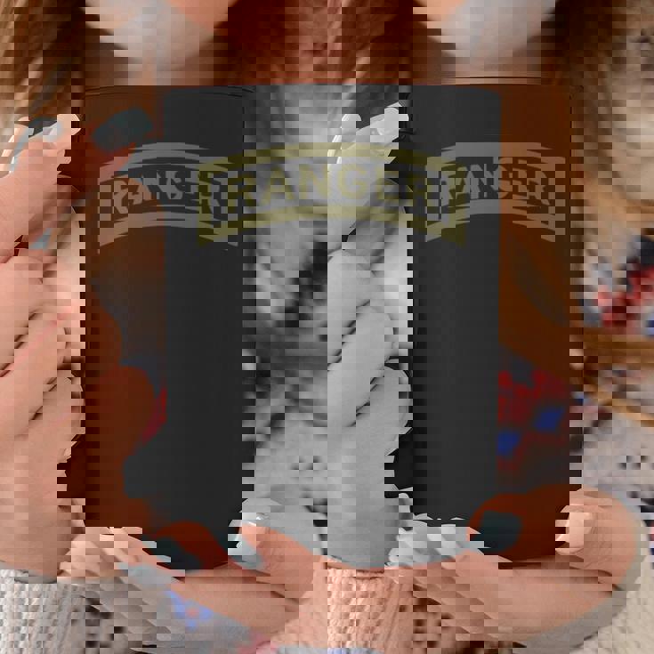 Army Ranger Tab Ocp 胸にグリーン コーヒーマグ 面白い贈り物