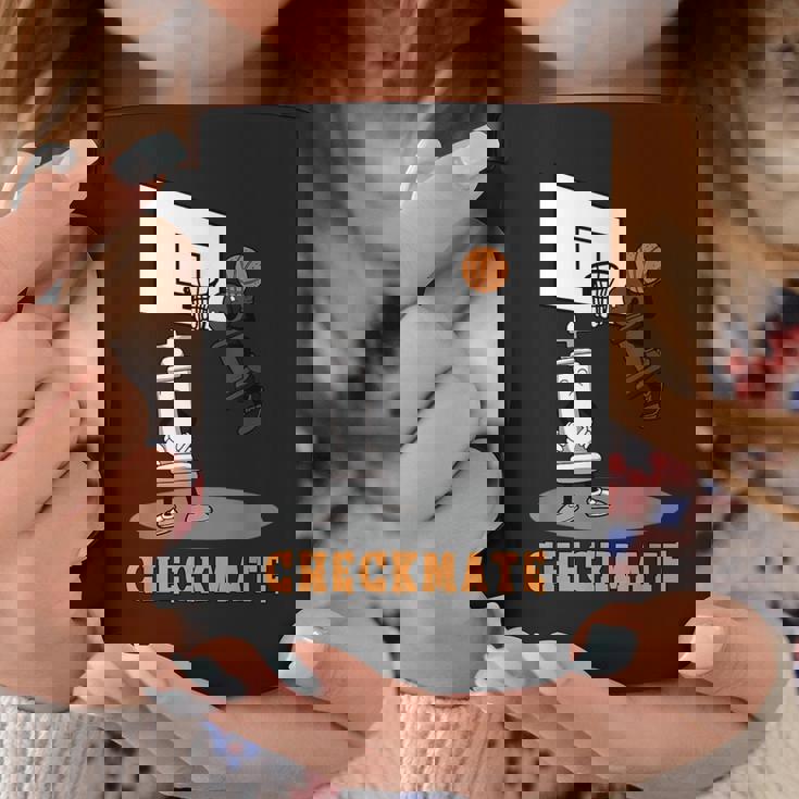 Checkmate Pawn Defeat King In Basketball チェスtシャツ コーヒーマグ 面白い贈り物