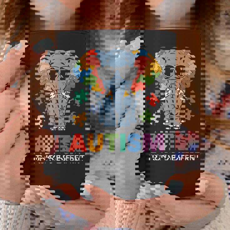 It's Ok To Be Different Awareness Elephant コーヒーマグ 面白い贈り物