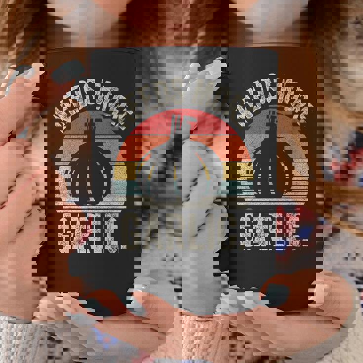 Vintage Retro Needs More ガーリック ガーリック ニンニク科医 クックシェフ コーヒーマグ 面白い贈り物
