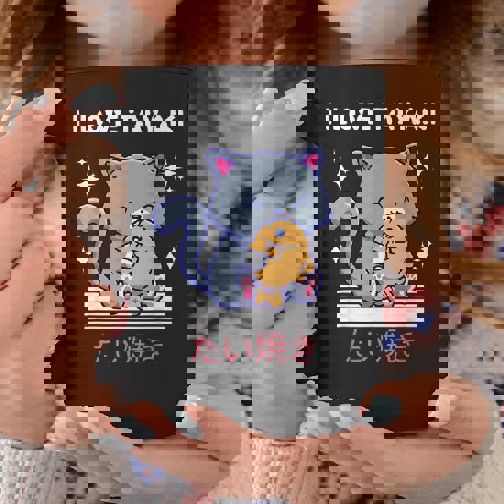 たい焼きが大好き かわいい かわいい 猫がたい焼きを食べる 日本アニメ コーヒーマグ 面白い贈り物