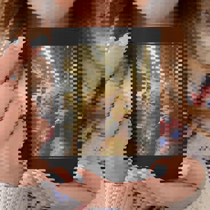 アンティーク調のドールフェイスミーム コーヒーマグ 面白い贈り物