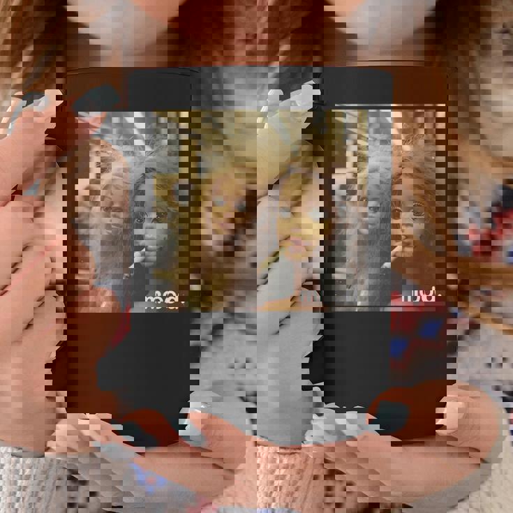 アンティーク調のドールフェイスミーム 長袖tシャツ コーヒーマグ 面白い贈り物