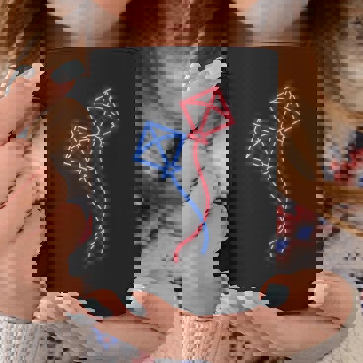 カイト フライング カイト ライディング ザ ウィンド カイト フライング プロフェッショナル コーヒーマグ 面白い贈り物