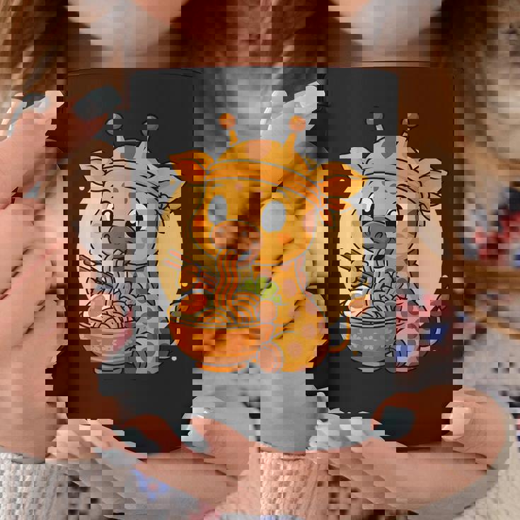 カワイイキリン食べるラーメングラフィック 日本のキリングラフィック コーヒーマグ 面白い贈り物