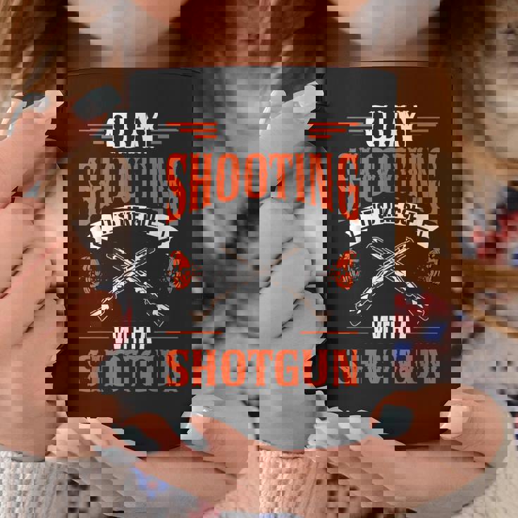 クレー射撃 散弾銃を使ったゴルフのようなもの ショットガン トラップ からのプル ピジョン クレー射撃 コーヒーマグ 面白い贈り物