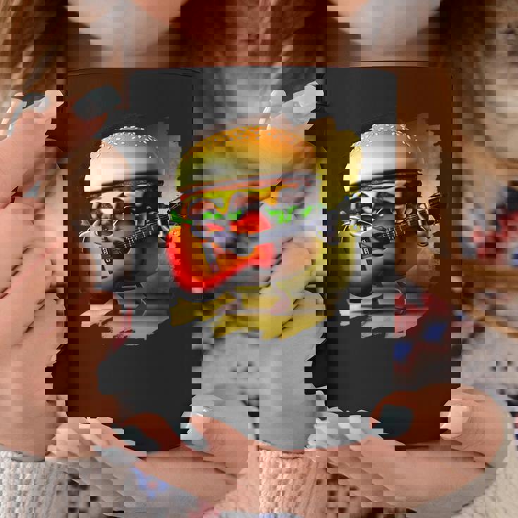 ハンバーガー 演奏 ギター ギタリスト ファニー ファーストフード ハンバーガー コーヒーマグ 面白い贈り物