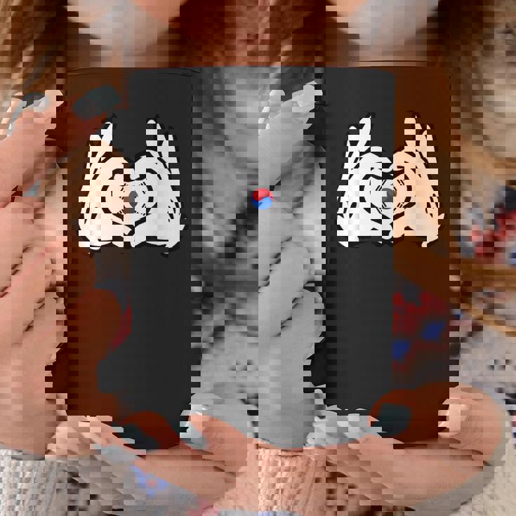 ハートを形作る漫画の手 韓国国旗 コーヒーマグ 面白い贈り物