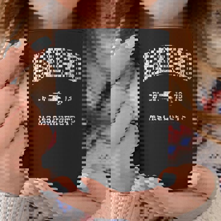 ハーバード マサチューセッツ Ma ビンテージ アスレチック スポーツデザイン コーヒーマグ 面白い贈り物