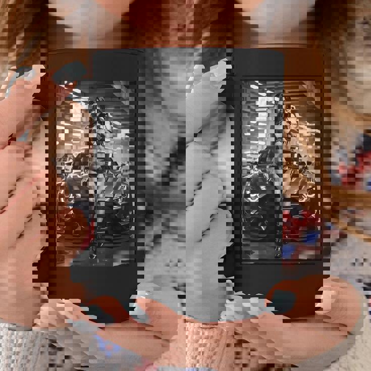 ピンナップガールtシャツ 男性用 巨乳ピンナップガール&カー B&W コーヒーマグ 面白い贈り物