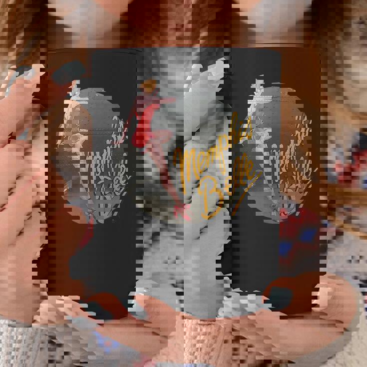 ピンナップガールww2 B-17フライングフォートレスメンフィス・ベル コーヒーマグ 面白い贈り物