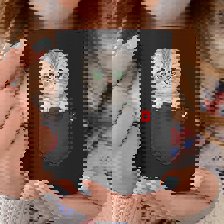 ポケットに入ったスコティッシュフォールド猫 のぞくかわいい子猫 コーヒーマグ 面白い贈り物