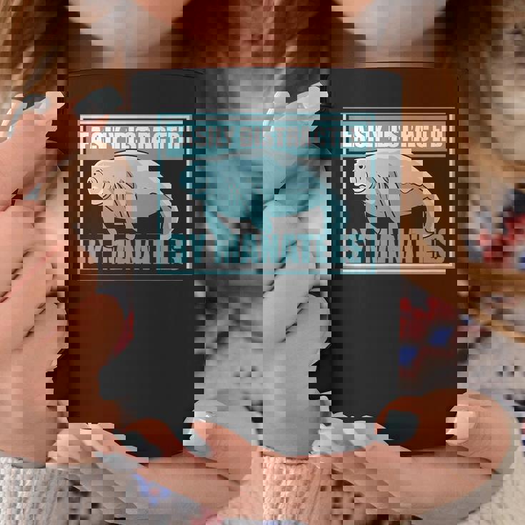 マナティーに気を取られる かわいいマナティー 面白い 海の動物 コーヒーマグ 面白い贈り物