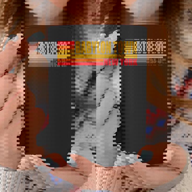 レッド レトロ ヴィンテージ バビロン タウン ニューヨーク州 Ny 長袖tシャツ コーヒーマグ 面白い贈り物