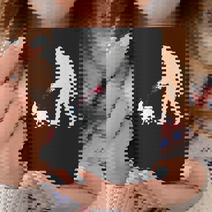 レトロ ビッグフット ウォーキング フレンチブルドッグ ファニー サスカッチ 長袖tシャツ コーヒーマグ 面白い贈り物