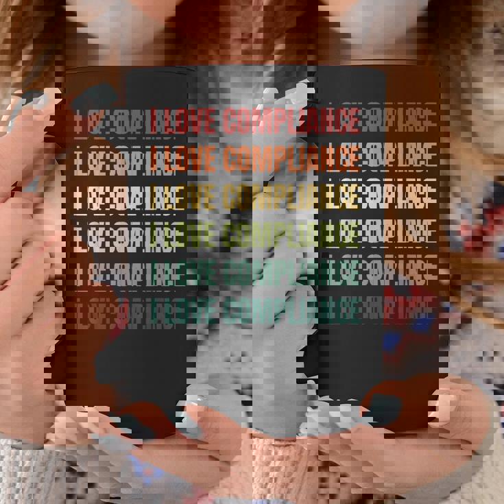 レトロ私はコンプライアンスが大好きです コーヒーマグ 面白い贈り物