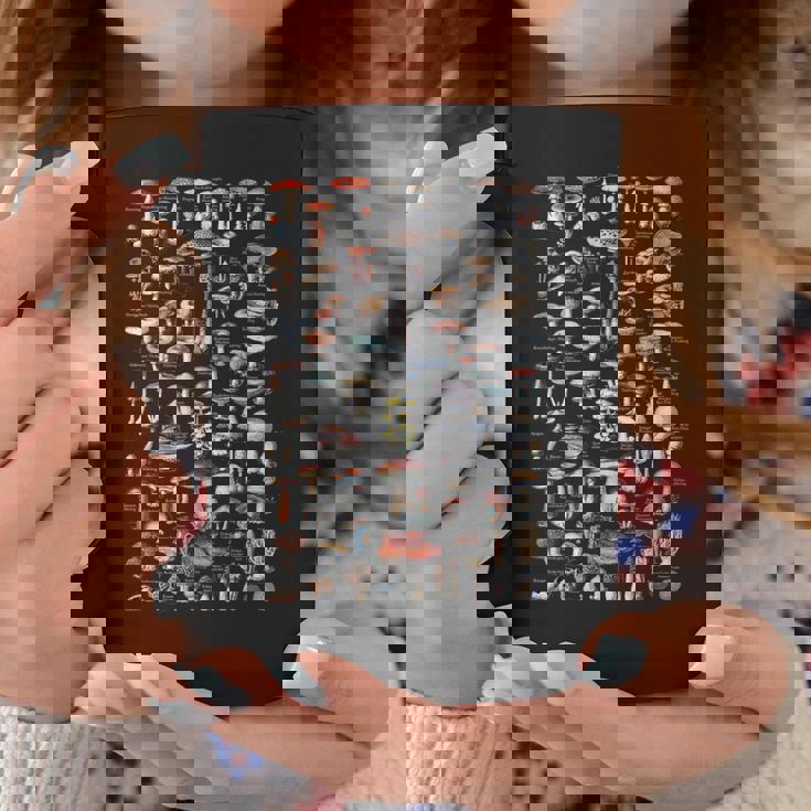 ヴィンテージマッシュルームピッカードイツ語の名前 闇 コーヒーマグ 面白い贈り物