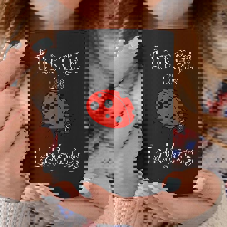 少女はてんとう虫が好き 野生動物 おもしろてんとう虫 コーヒーマグ 面白い贈り物