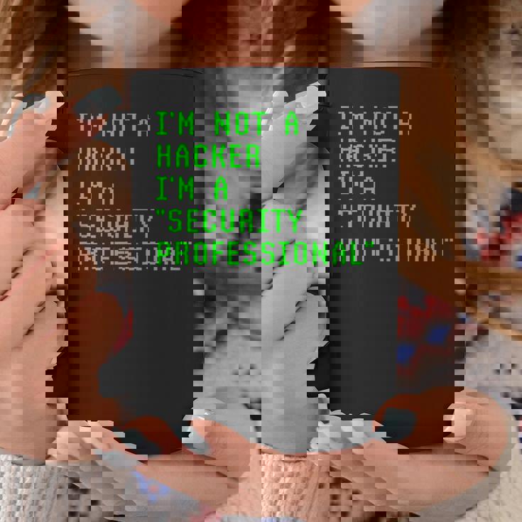 私はハッカーではありません私はサイバーセキュリティの専門家のコンピューターです Cyberecurity コーヒーマグ 面白い贈り物