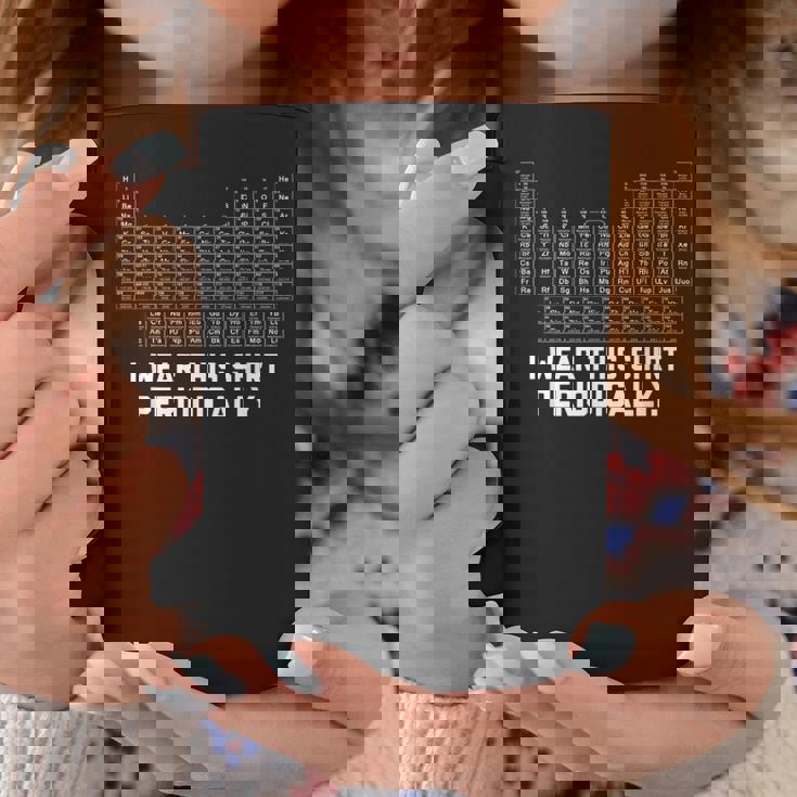 私は定期的にこのシャツを着ています コーヒーマグ 面白い贈り物