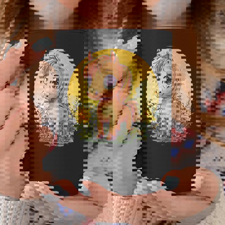 花畑に大きな目を持つかわいいポニー コーヒーマグ 面白い贈り物