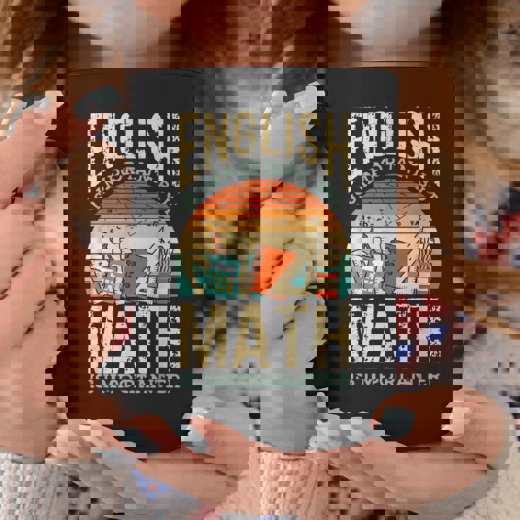 英語は大切だけど数学はもっと大事、数学ダジャレは面白い コーヒーマグ 面白い贈り物