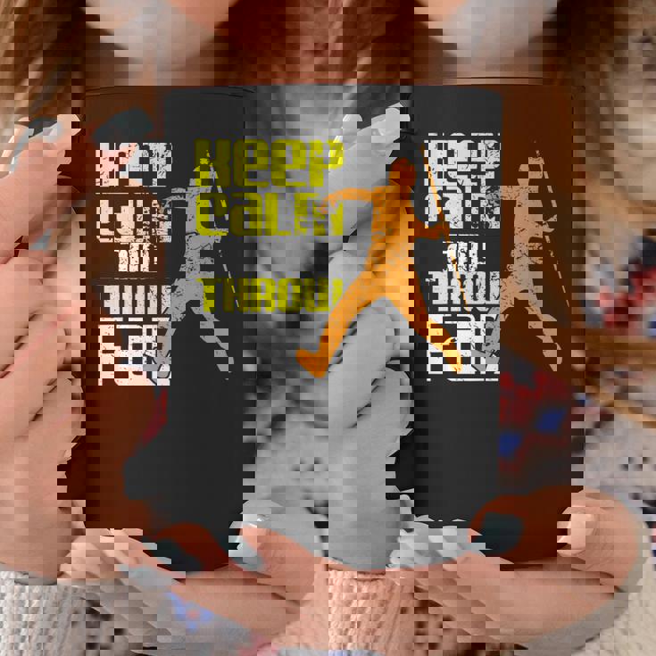 落ち着いて遠くに投げろ コーヒーマグ 面白い贈り物