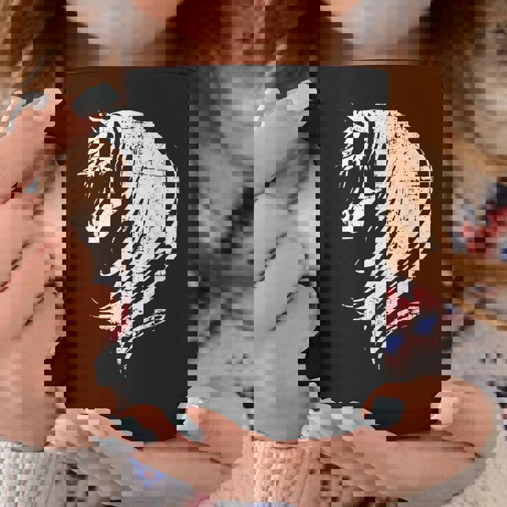 長い馬のたてがみを持つ美しい馬 コーヒーマグ 面白い贈り物