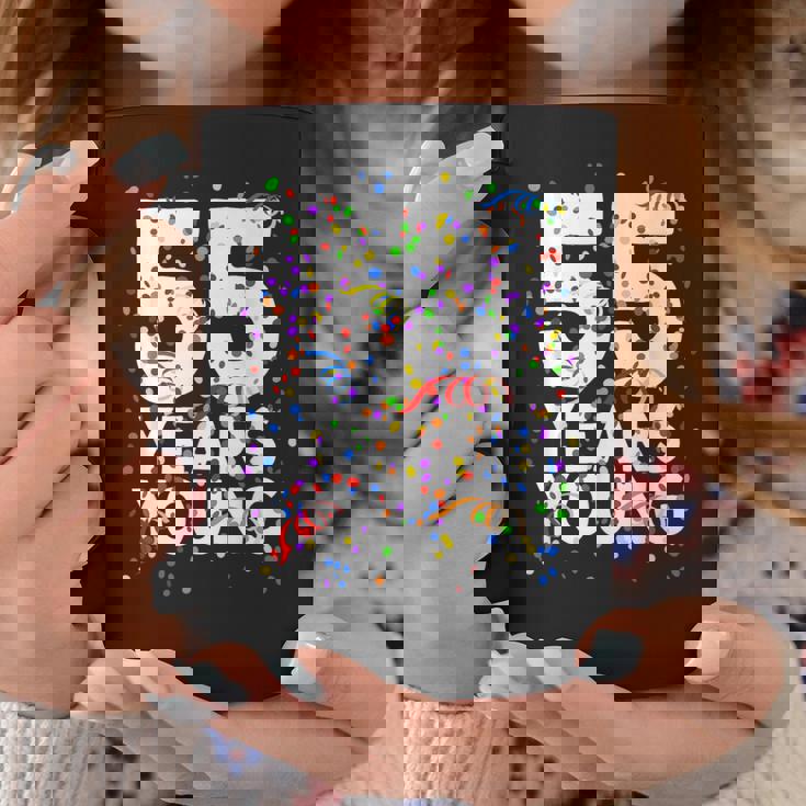 面白い 55 歳 若い55歳の誕生日おめでとうシャツ 男性用 女性用 コーヒーマグ 面白い贈り物