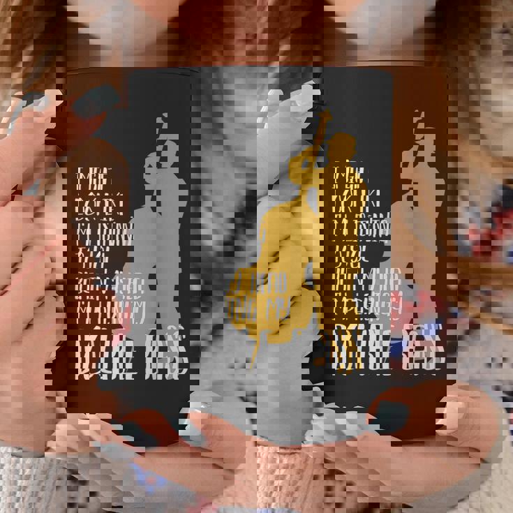 頭の中でコントラバスを思い浮かべます コーヒーマグ 面白い贈り物