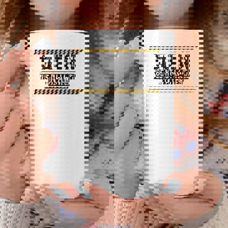 Caution Does Not Play Well With Others コーヒーマグ 面白い贈り物