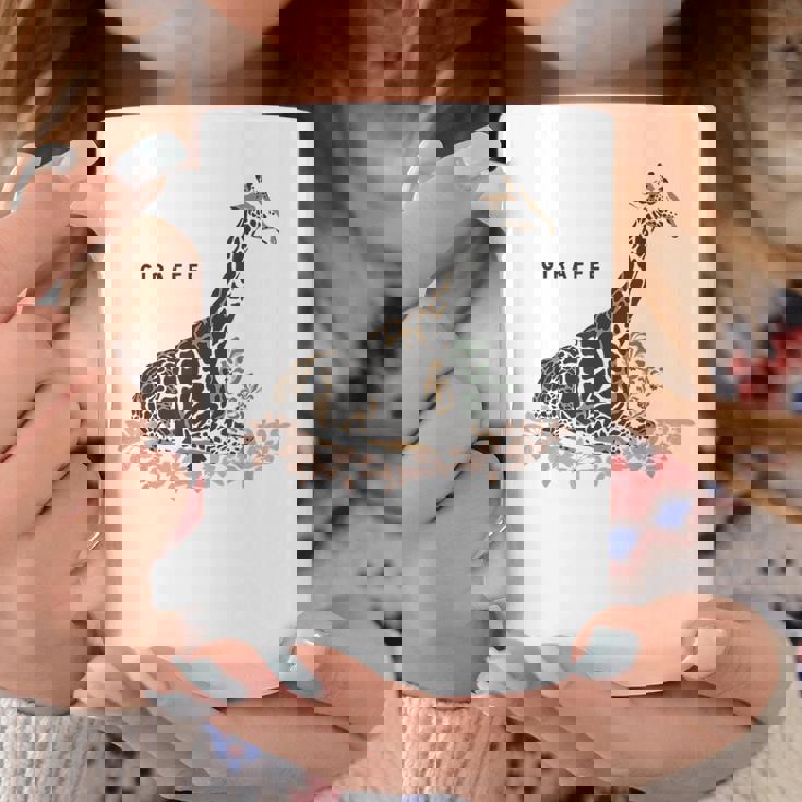 Giraffe キリン イラスト おしゃれ かっこいい キリンの絵 リアル 熱帯の花 野生生物 キリン好き コーヒーマグ 面白い贈り物